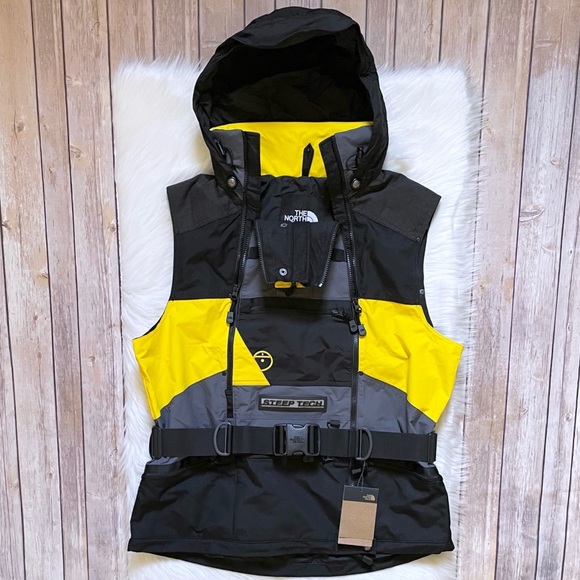 The North Face Unisex Steep Tech Waterproof Vest In Lightning Yellow - TNF Black - Picture 5 of 10